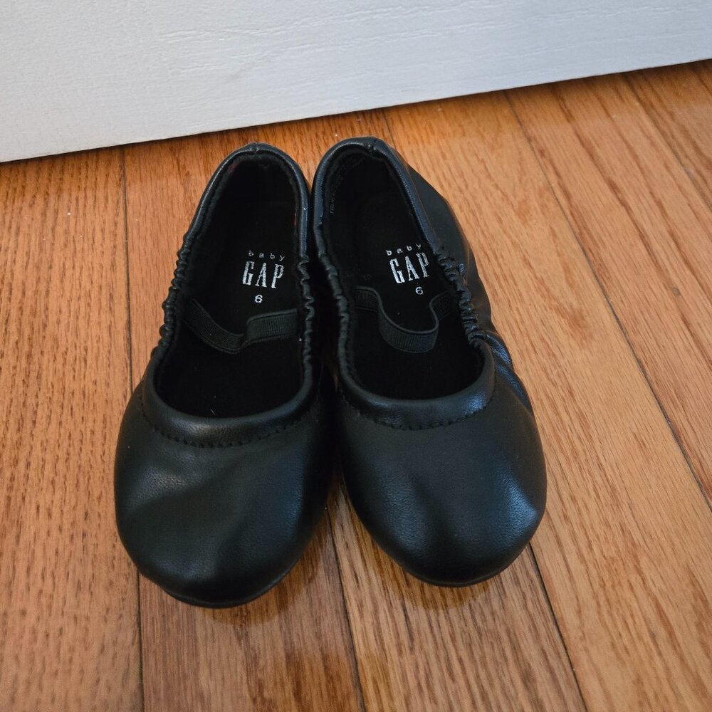 Girls gap size 6 toddler black flats